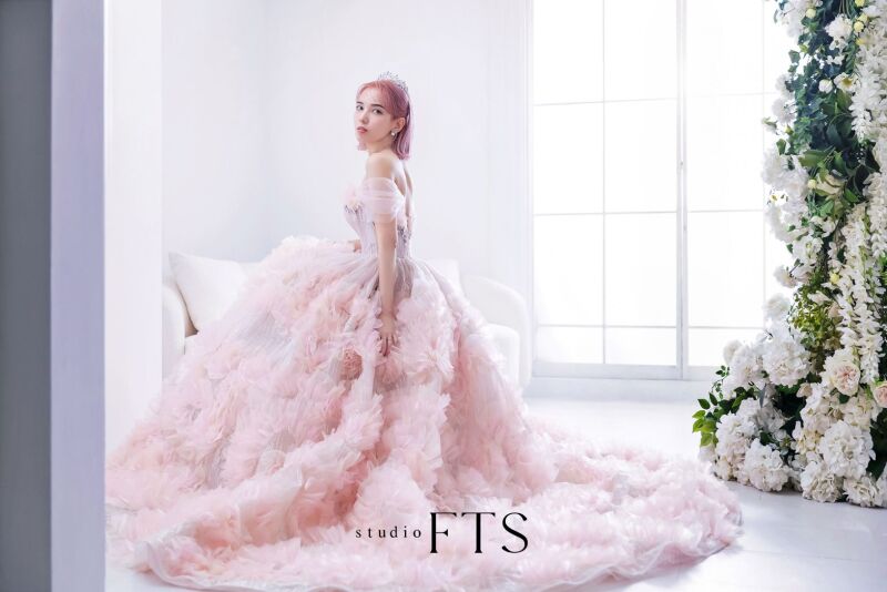 ピンクドレス集めました♡