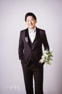 ご新郎様タキシード紹介!!