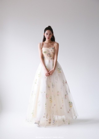 新作カラードレスのご紹介！