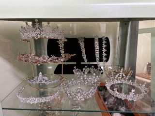 アクセサリーのグレードアップやベール等の追加料金は一切なし!