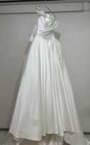 新作ドレス紹介