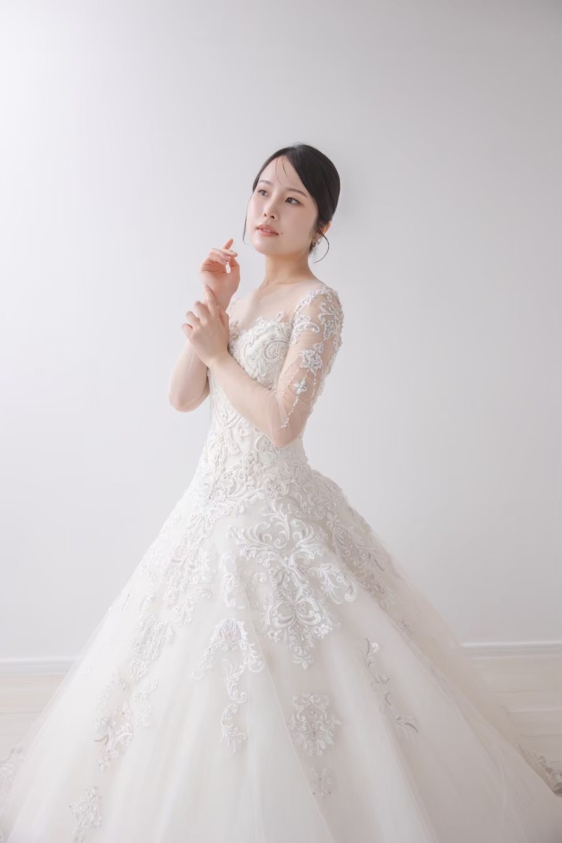 長袖ドレスのご紹介♪