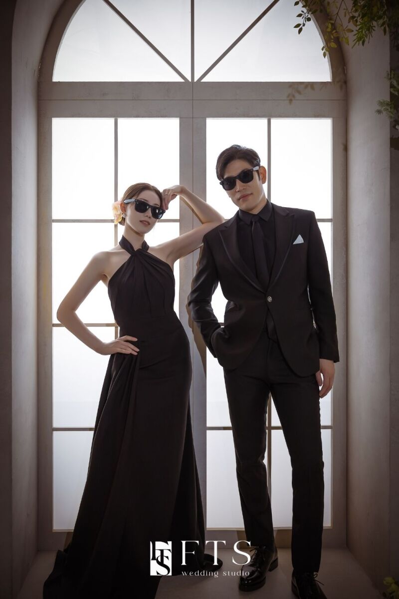 FTSの黒ドレスを集めてみました！