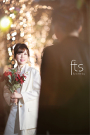 イルミネーションの中でウェディングフォト「東京駅」