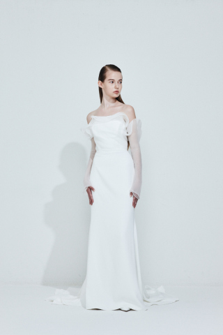 新作ドレスが入荷いたしました！