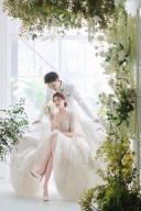 ファーストスタジオの白花ショット♬