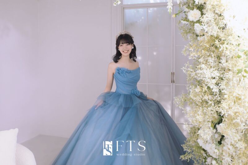 カラードレスのヘアスタイル❤︎