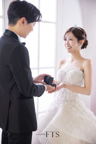 アクセサリーのグレードアップ、ベール等の追加料金は一切ございません！