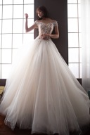 ドレス紹介　- P14-