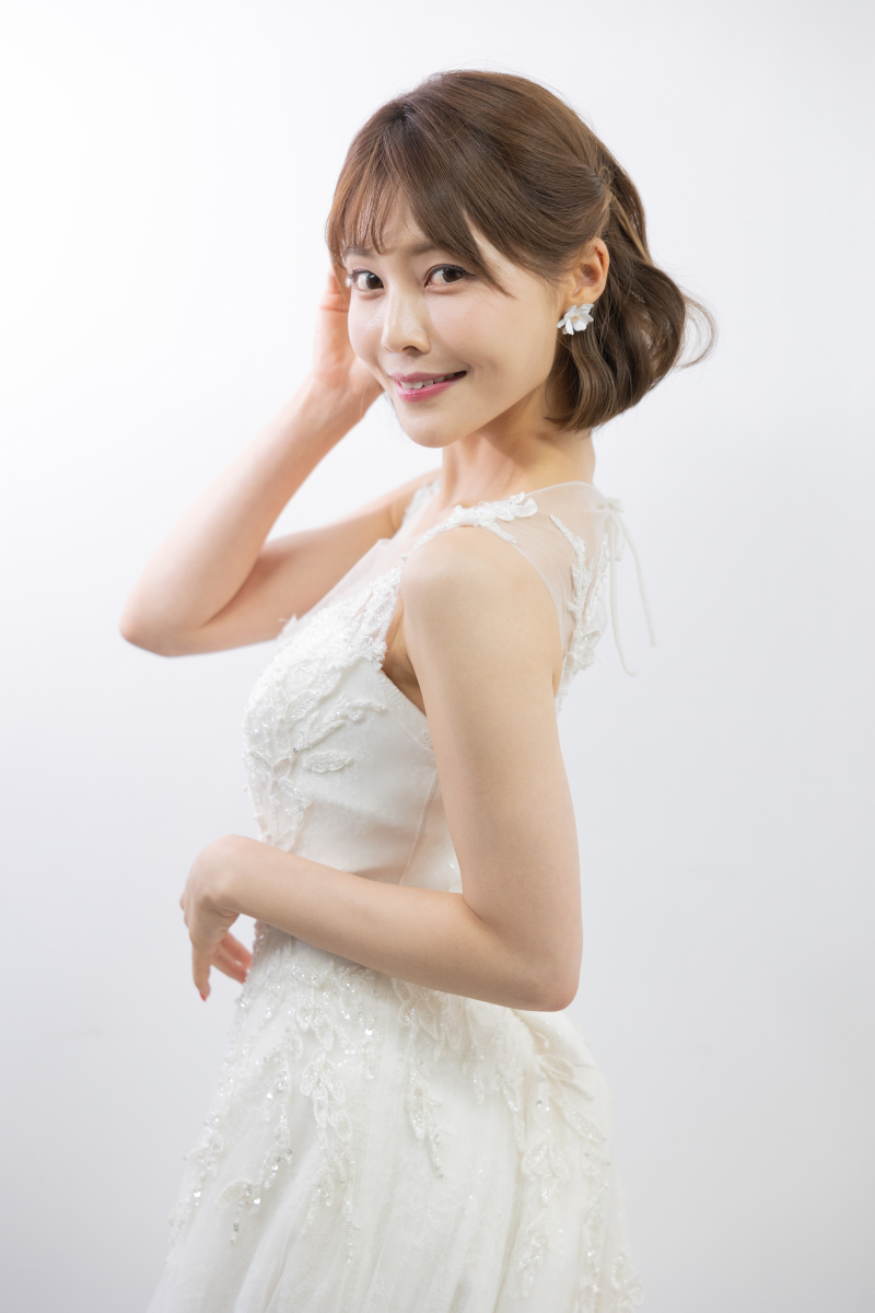新作ドレスのご紹介②