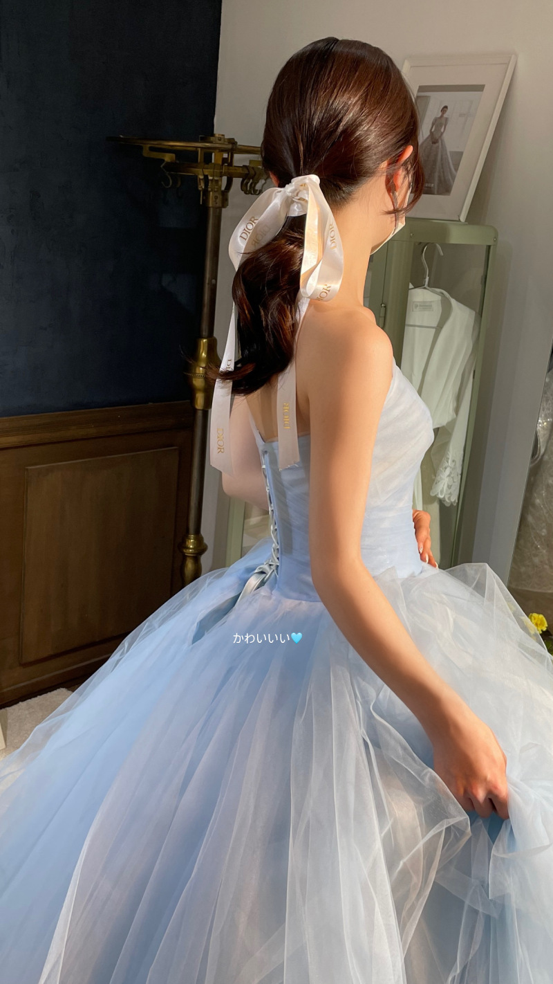 新作ドレスのご紹介♪