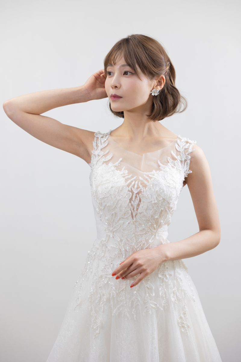 新作ドレスのご紹介②