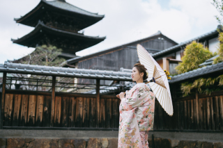 春撮影にぴったりな色打掛をご紹介