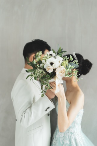 カラードレスでオリジナルな装いを