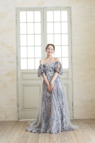 【クレール】スタッフいちおし！カラードレスをご紹介