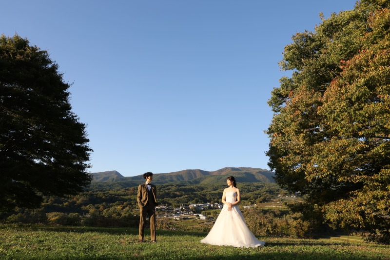 軽井沢の秋を彩る紅葉フォトウェディング