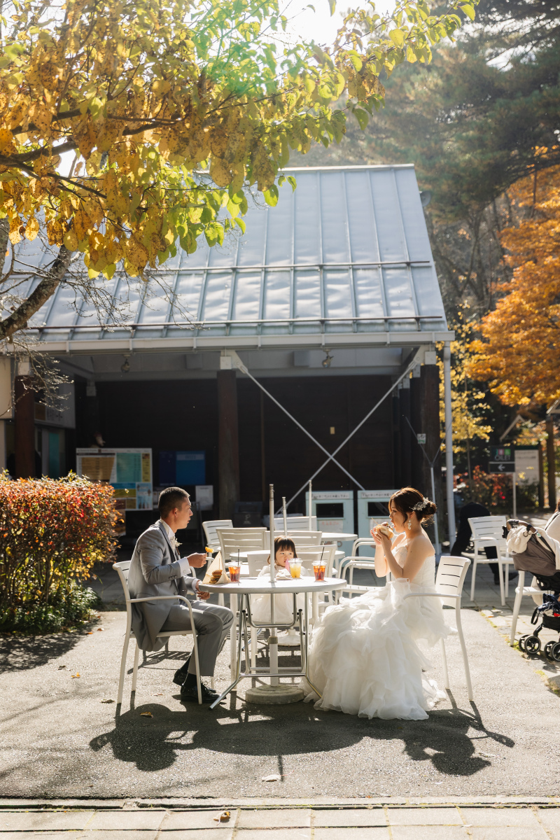 紅葉彩るタリアセンで家族フォト