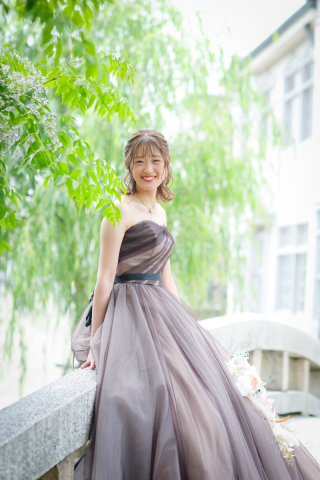 ドレスを着て思い出に残る撮影をしませんか?