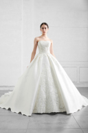 こだわりの花嫁衣装をご準備♡