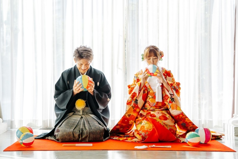撮影アイデア♪|お持ち込みアイテムを使って、おふたりらしいフォトウェディングに!