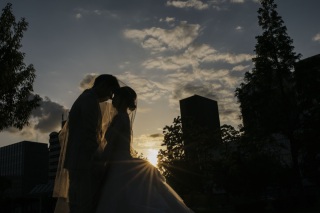 【奇跡の瞬間】めったにみられない「ブルーアワー」のショット