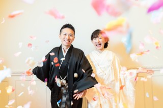 祝福のフラワーシャワー