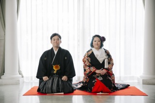 和装紹介｜華やかに着こなせる！黒色打掛のご紹介☆彡