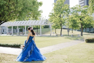 カラードレスPick Up!!｜大人カワイイ！深めブルーのカラードレス♡