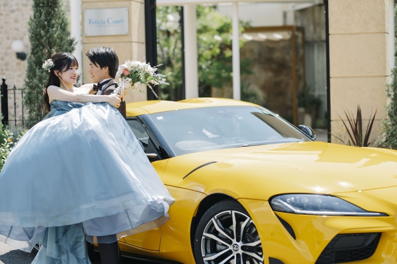FLEURの魅力|結婚式場だからこそ叶う!愛車とフォトウェディング♡