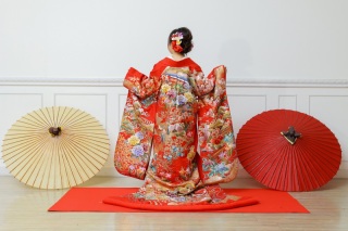 和装紹介|赤色打掛のご紹介