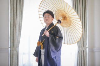 和装紹介|ネイビーの紋付袴~シック×清涼感~