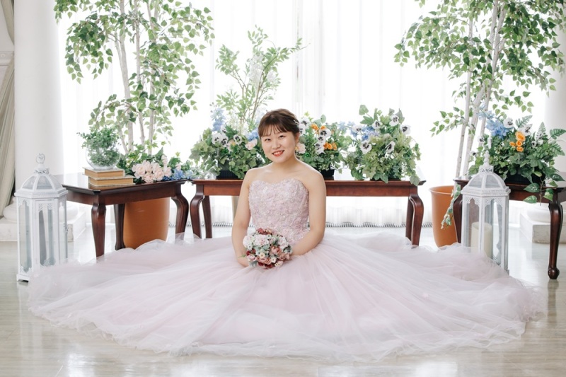 カラードレスPick Up!|ブルベ夏さん必見!淡いピンクドレス♡