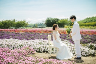  圧巻のロケーション撮影③（花ひろば)