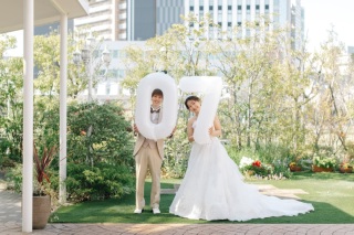 前撮りに！◎｜お持ち込みグッズで、おふたりらしいフォトウェディングを楽しもう！