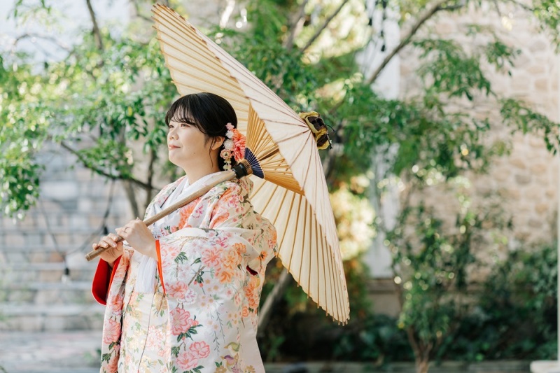 和装紹介｜淡い...白ベースのピンクやオレンジの色打掛をご紹介☀