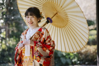 和装紹介|定番の赤?大人っぽく青?どちらの色打掛がいい?比較解説!