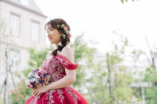 カラードレスPick Up|ルビーレッド色のカラードレス