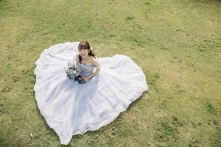 カラードレスPick Up!|気分はシンデレラ?淡いブルーのドレス