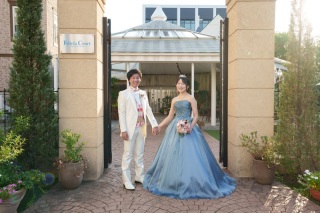 FLEURの衣裳|Aラインドレスとは?どんなイメージになる?