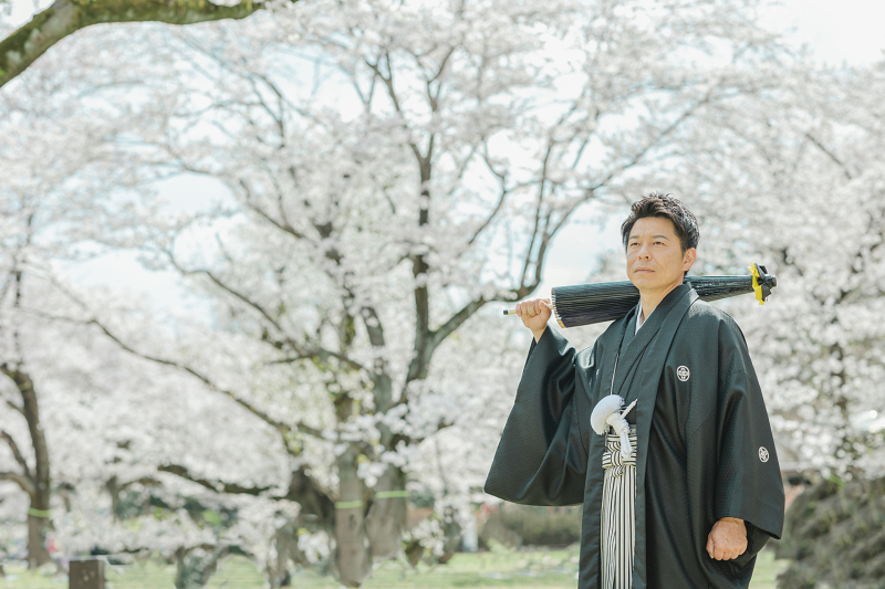 新郎一人