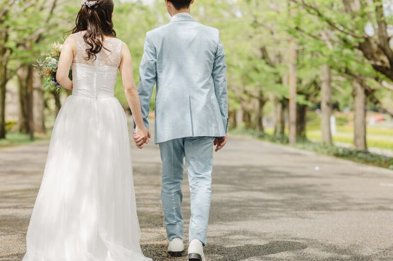 緑のトンネルを