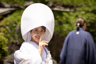 緊張の瞬間ファーストミート・・・