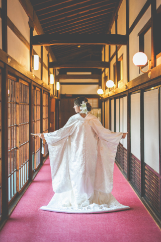 白無垢姿を全身で★