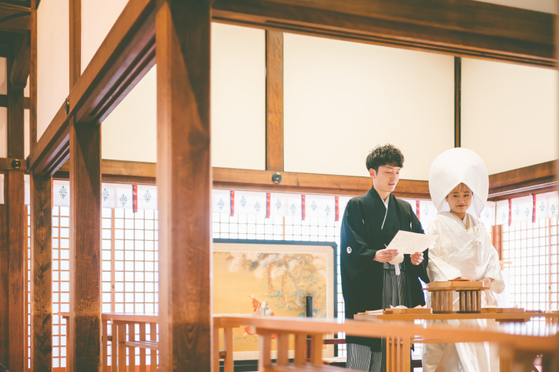 まるで結婚式を挙げているかのようなお写真♪