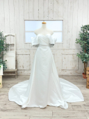 ◆衣装のご紹介◆2025年新入荷!スリーブ付きウェディングドレス