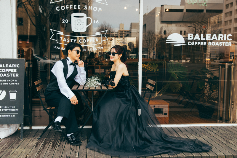 ◆衣装のご紹介◆胸元のボリュームが特徴!RANWEDDINGのブラックドレス