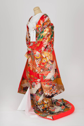 ◆衣装のご紹介◆流行に左右されない王道の赤の色打掛