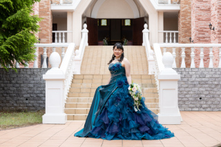 ◆衣装のご紹介◆ゴージャスなザ・ドレス!ディープグリーンのカラードレス