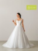 小さな結婚式の魅力|オリジナル衣装