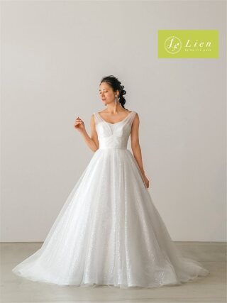 小さな結婚式の魅力|オリジナル衣装